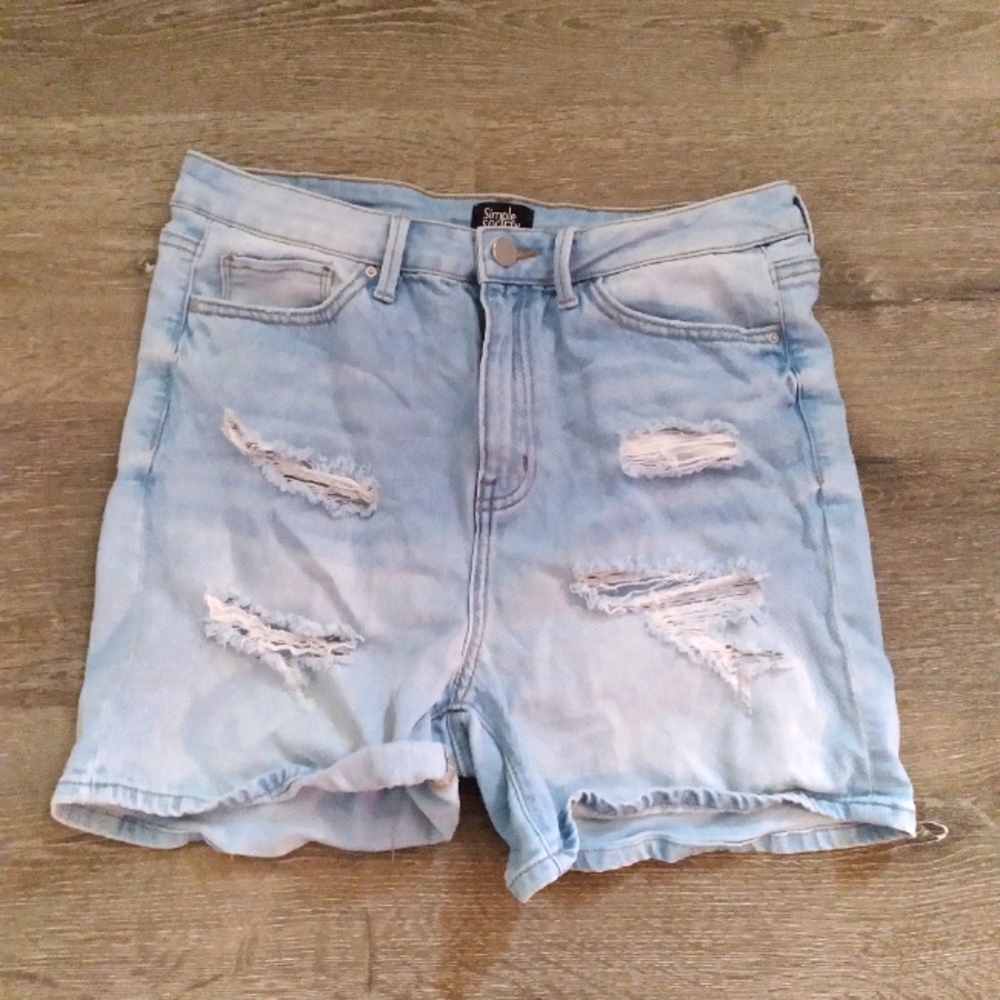 Ripped light jean shorts